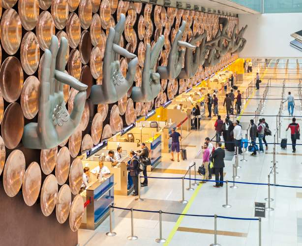 From Delhi Airport: Layover Guided Old & New Delhi Tour