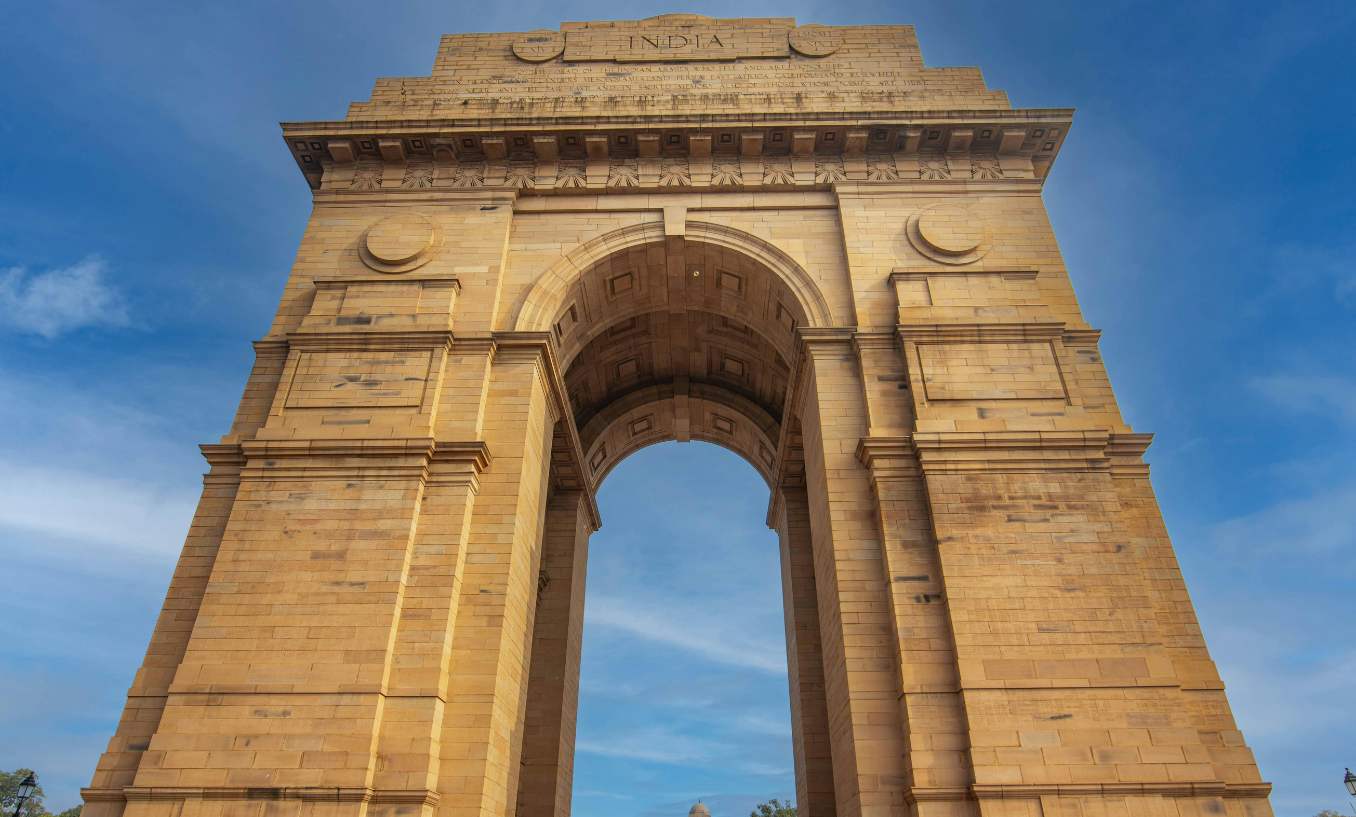 One Day Old & New Delhi Hidden Gems Tour by Car