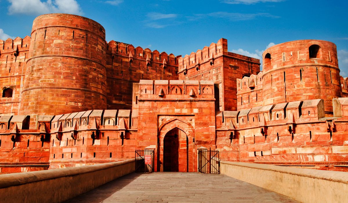 Why Is Agra Fort Famous? Complete Visitor Guide?